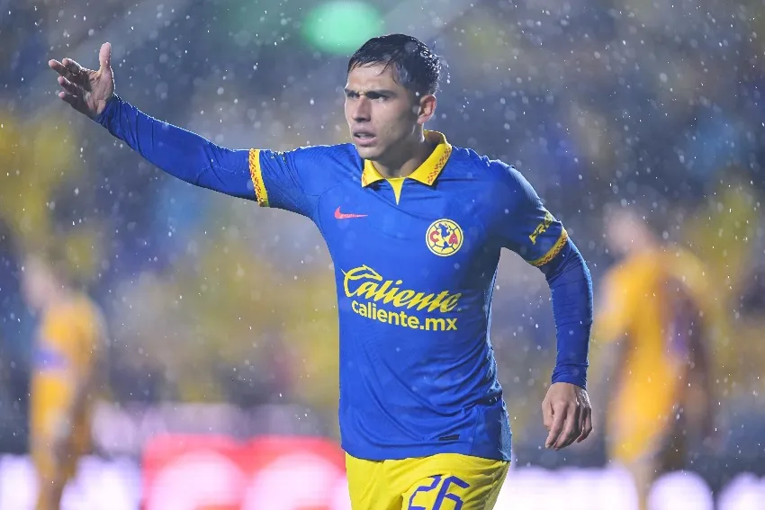 Chava Reyes apunta a ser titular ante San Luis