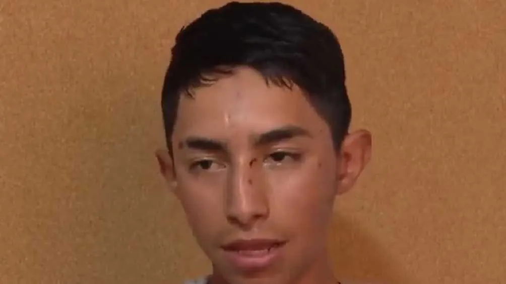 CAPTURA DE PENTALLA: Twitter: @AztecaNoticias La víctima presentó varios golpes y lesiones en rostro y cuerpo.