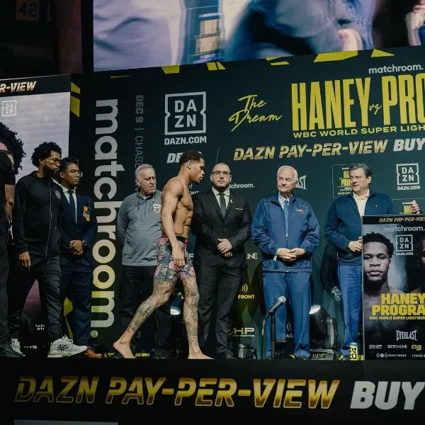 Devin Haney vence a la báscula