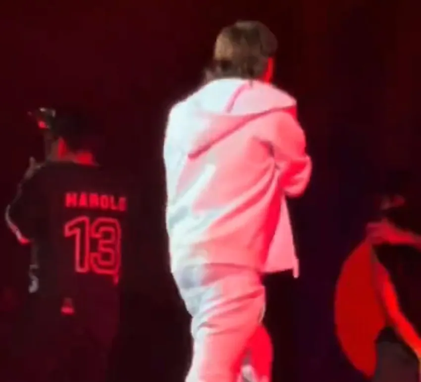 Peso Pluma en concierto