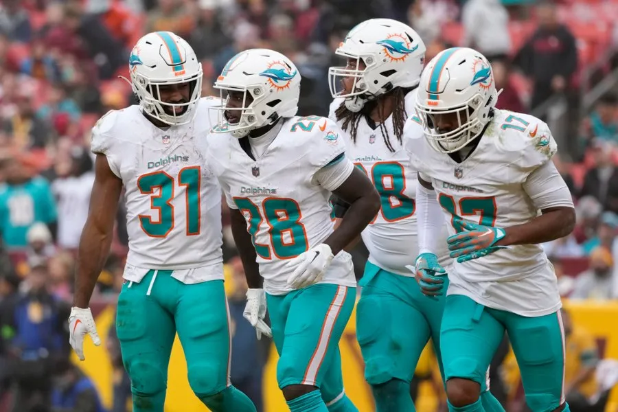 Dolphins enfrentará a Titans