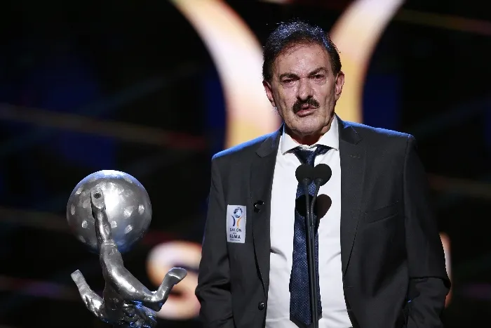 Ricardo La Volpe dirigirá a Muchachos FC