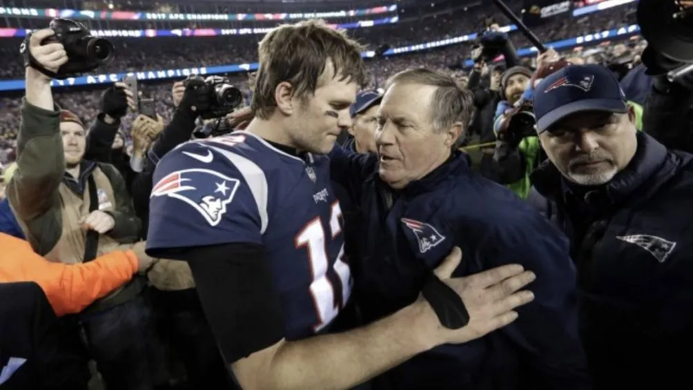 Brady celebra con Belichick