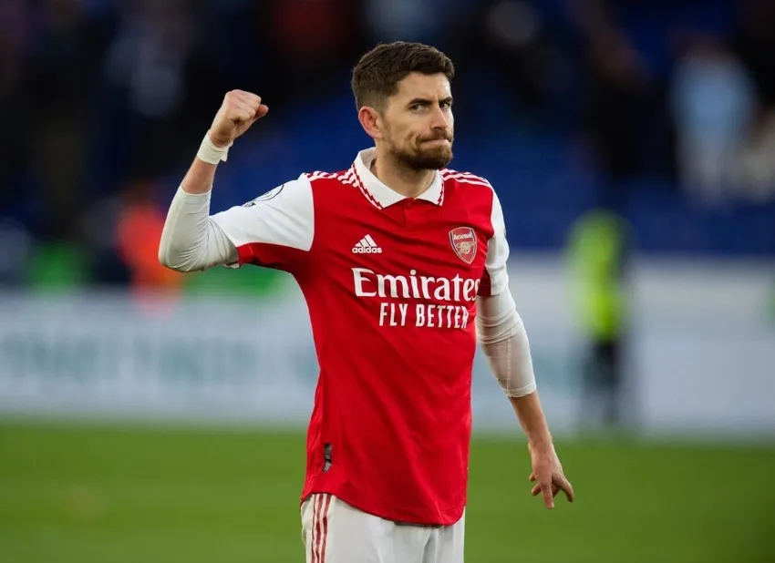 Jorginho, jugador del Arsenal, se comprometió a Catherine Harding
