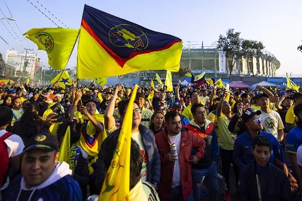 Afición alienta al América previo a la Final de Vuelta