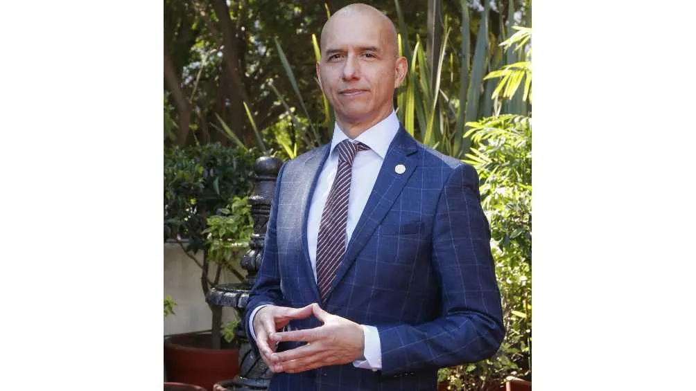 Salvador Guerrero Chipres recomienda dejar vigilados los hogares.