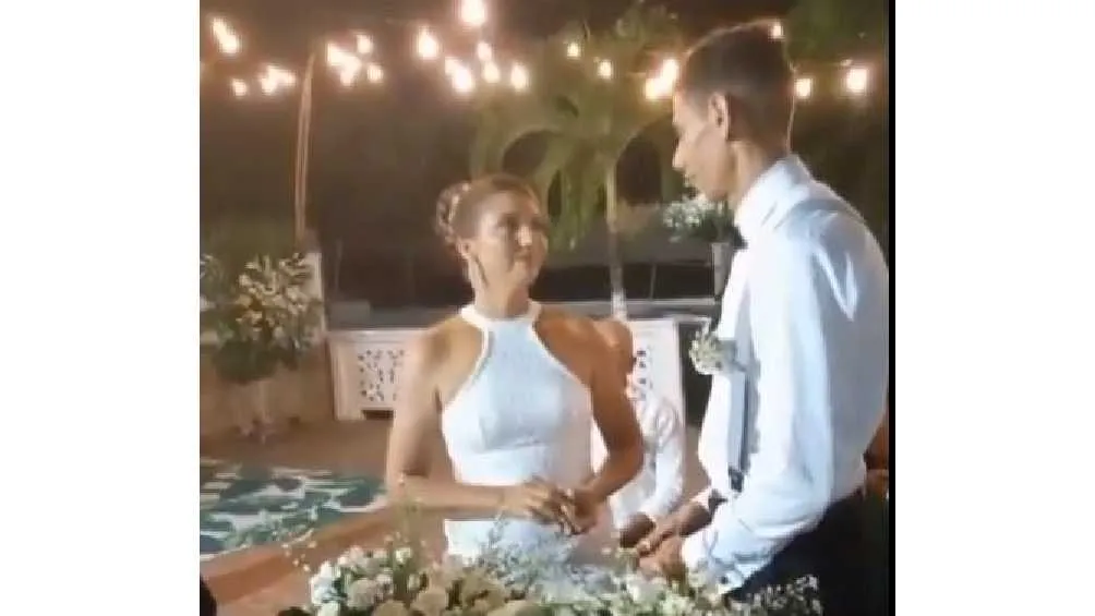 CAPTURA DE PANTALLA: Twitter: @NidiaSerrano La mujer le reclamó a su pareja por haberle mentido y por dejarse mandar por su papá.