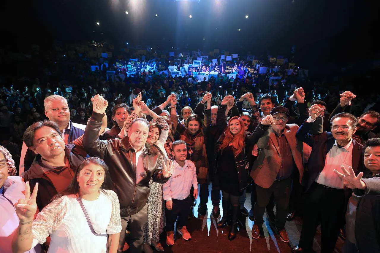 IG: @clara_brugada_m En su precampaña la gente la está acompañando por las ideas que tiene para mejorar la CDMX.