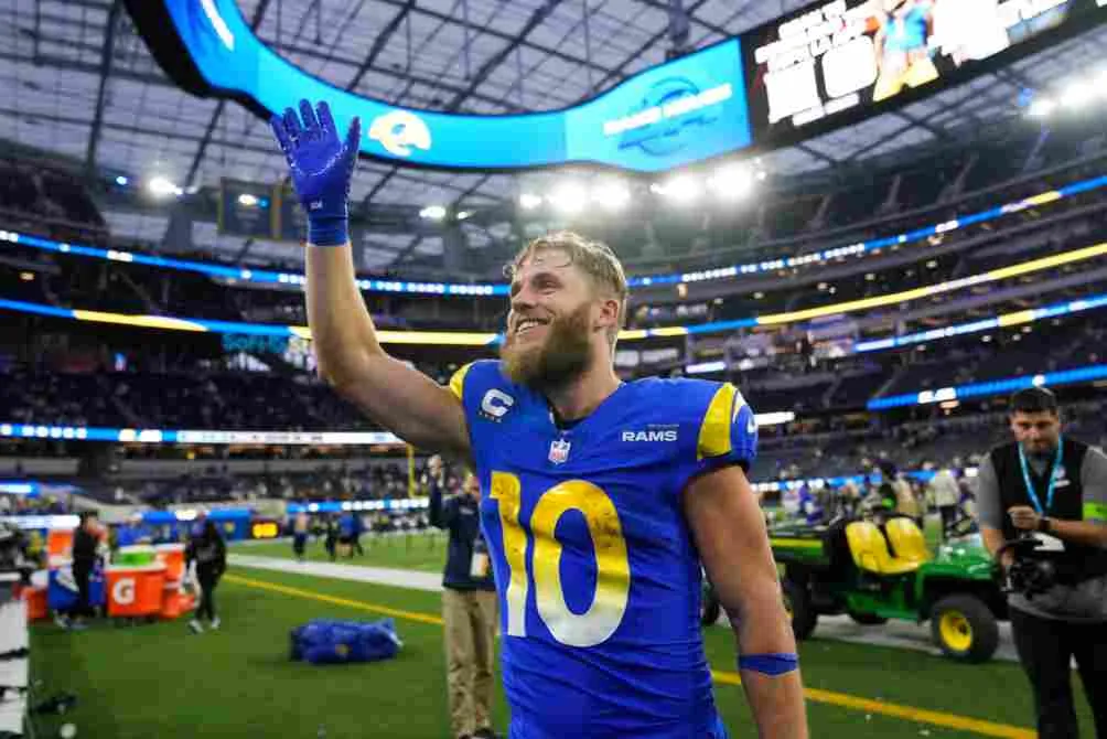 Cooper Kup tras la victoria contra los Commanders