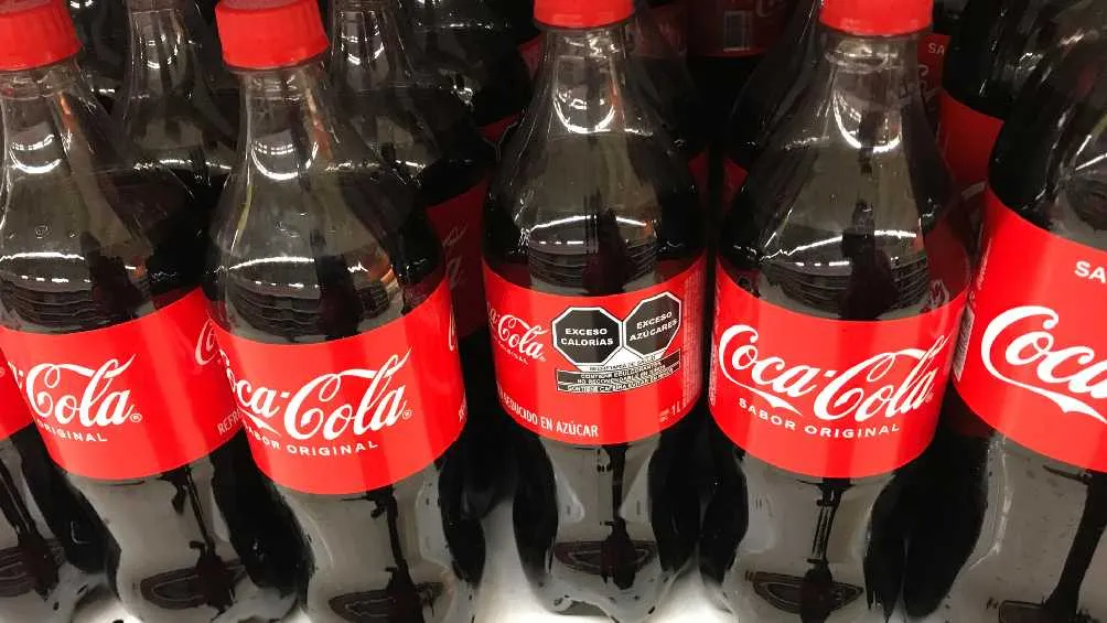 Refrescos, cigarros y gasolinas son considerados dañinos para la salud y el medio ambiente.