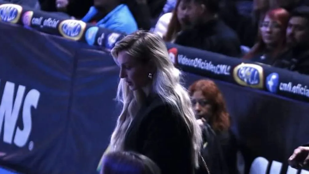 Flair en su visita a la Arena México