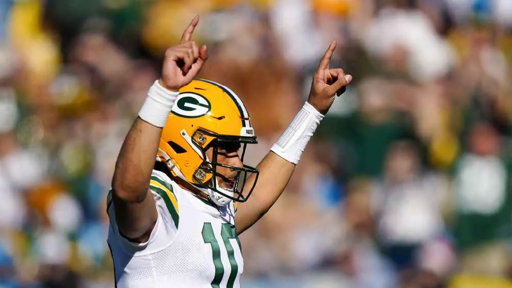 AP Jordan Love sigue mejorando