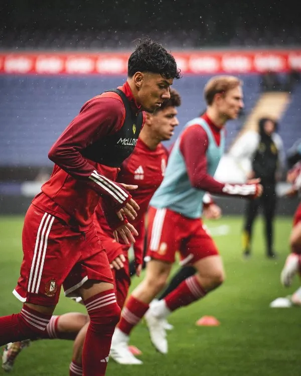 Ruvalcava entrenando con SL16 FC