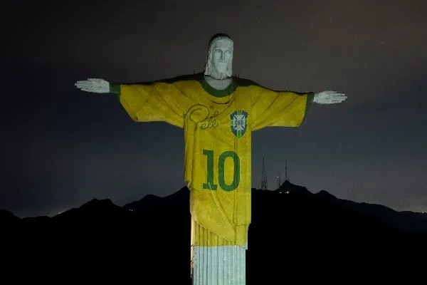 Brasil le rindió un homenaje a Pelé