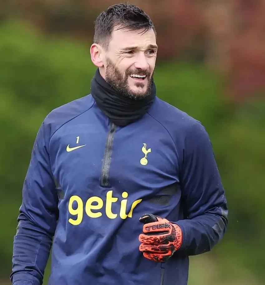 Hugo Lloris perdió la titularidad en los Spurs