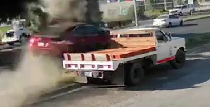 Automóvil arrolla a ladrillero por accidente en Culiacán