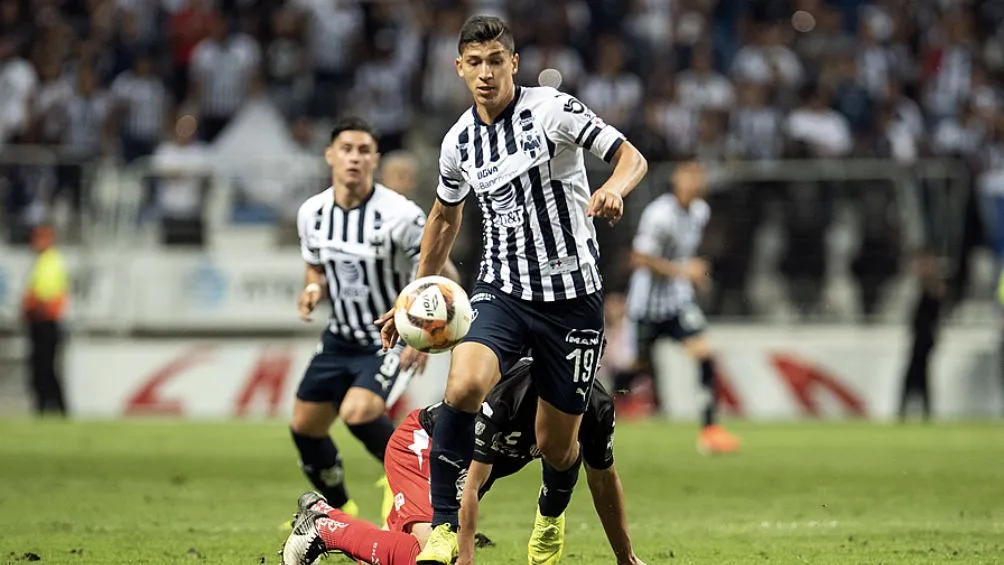 Zaldívar durante su paso en Rayados