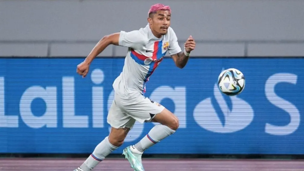 Araujo con el Barcelona