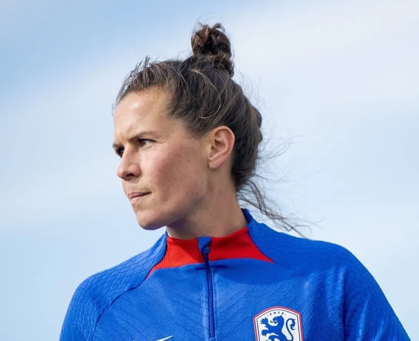 Merel llega a Rayadas