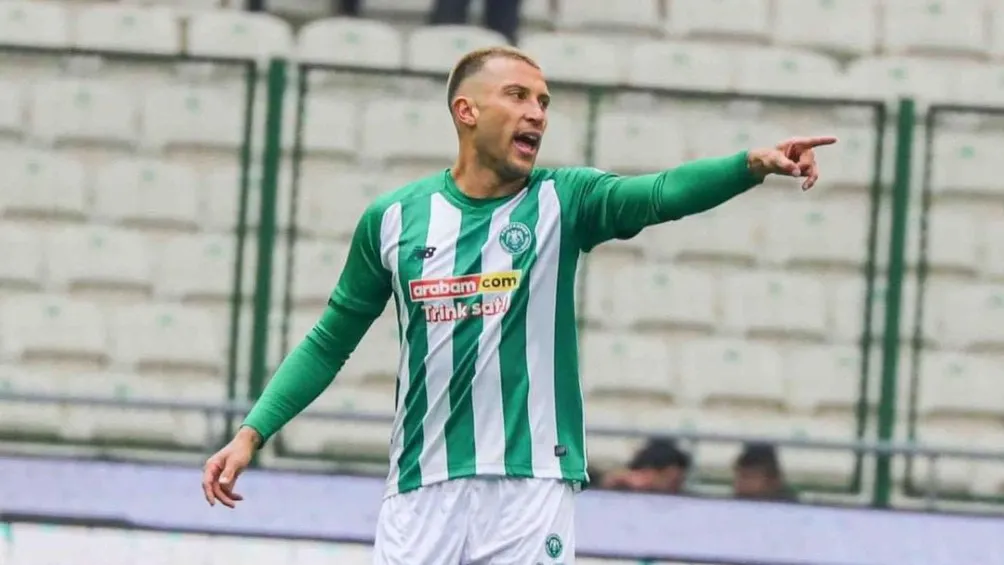 Además de Europa, Calvo ha jugado en Costa Rica y la MLS