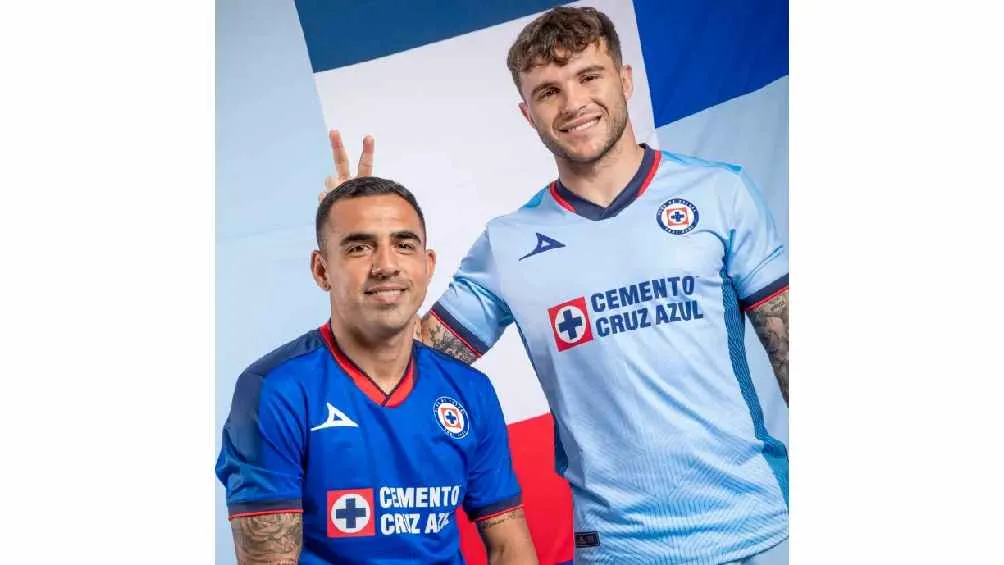 Los tres jerseys serán azules