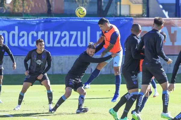 Cruz Azul enfrentando al Querétaro