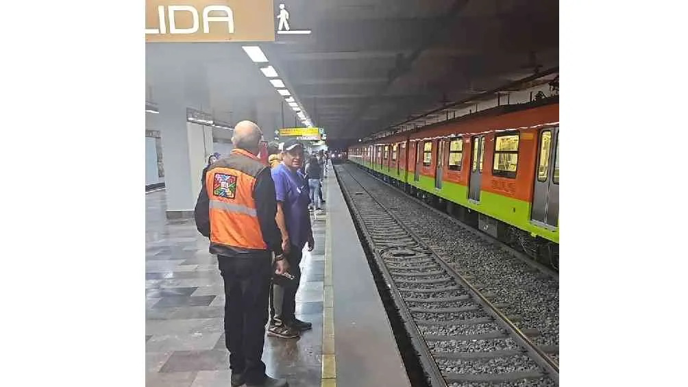 Finalmente cerca de las 2 de la tarde se restableció el servicio en las 10 estaciones afectadas.