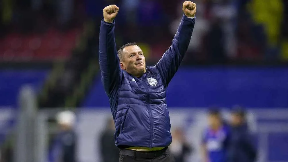 Carbajal pide más oportunidad para los aztecas