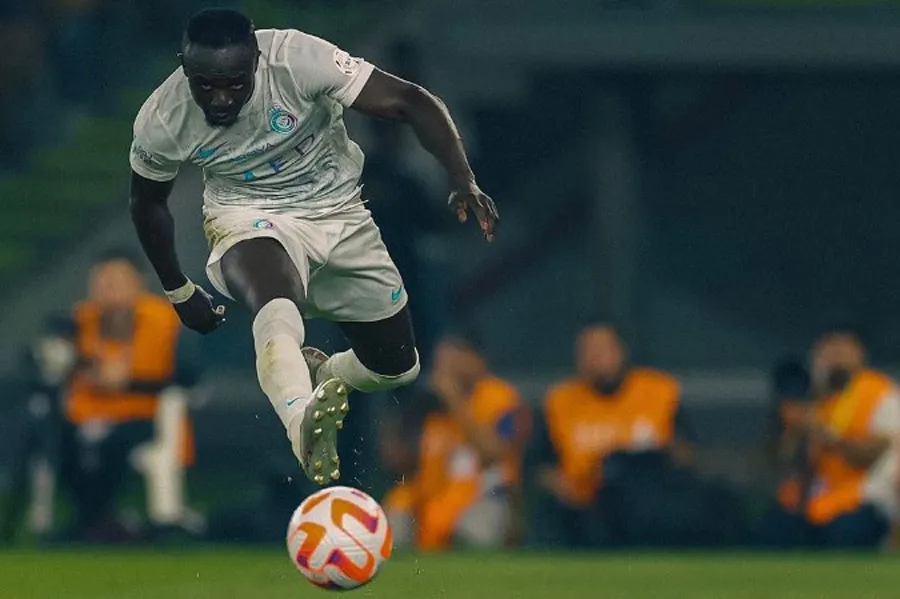 Sadio Mané en juego con el Al Nassr