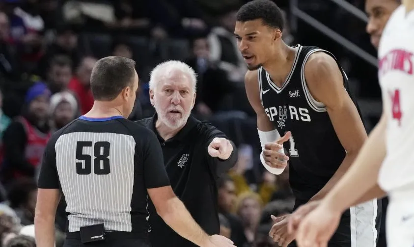 Wembanyama reclama tras una polemica jugada