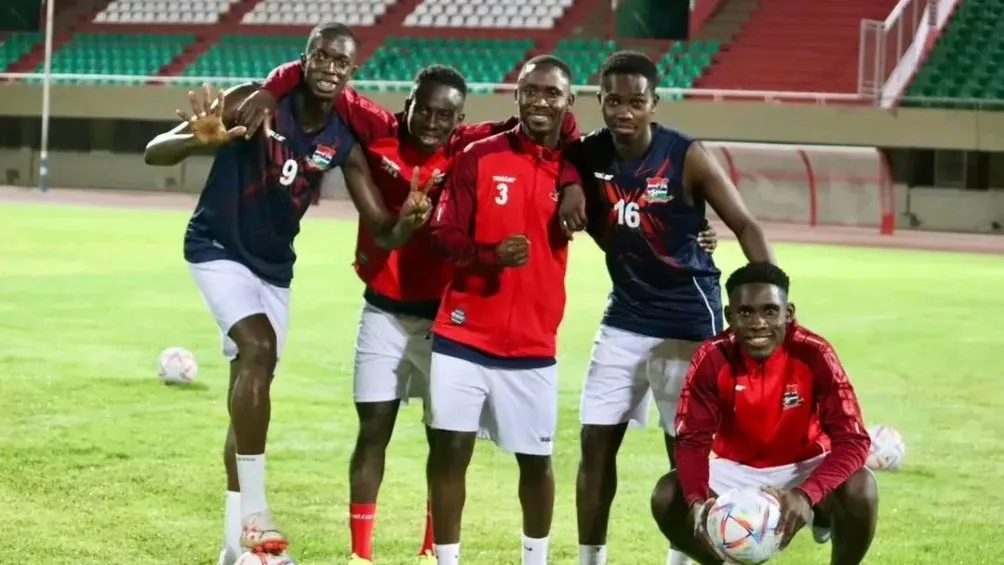 Selección de Gambia horas antes de subir al avión