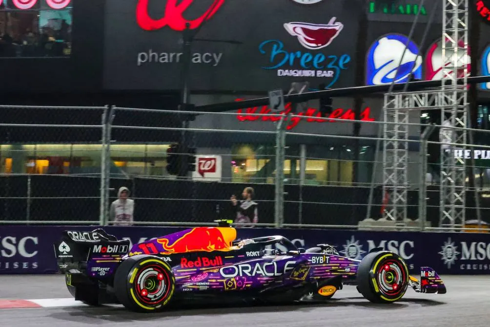 MEXSPORT 'Checo' Pérez en el Gran Premio de Las Vegas