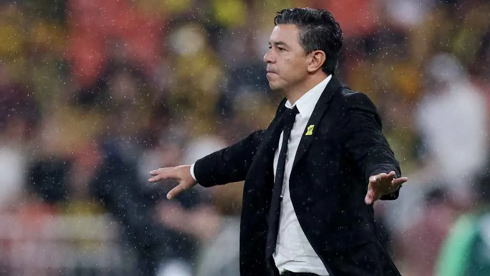 Gallardo sancionó a Benzema