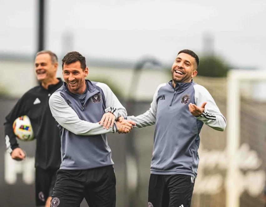 INSTAGRAM: @intermiamifc Messi y Alba en entrenamiento