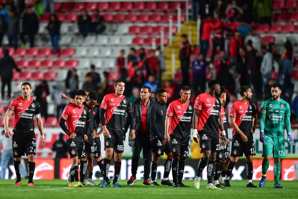 Jugadores de Atlas se lamentan tras derrota