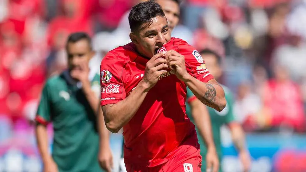 Alexis Vega dejará a Chivas