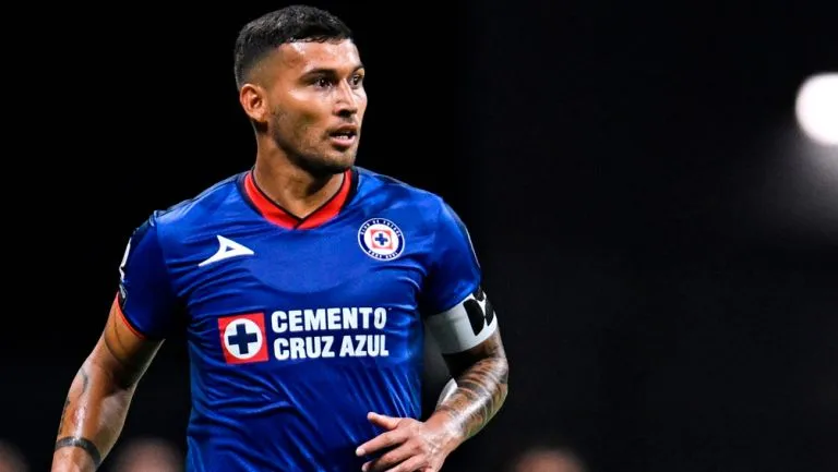 Juan Escobar se va de Cruz Azul