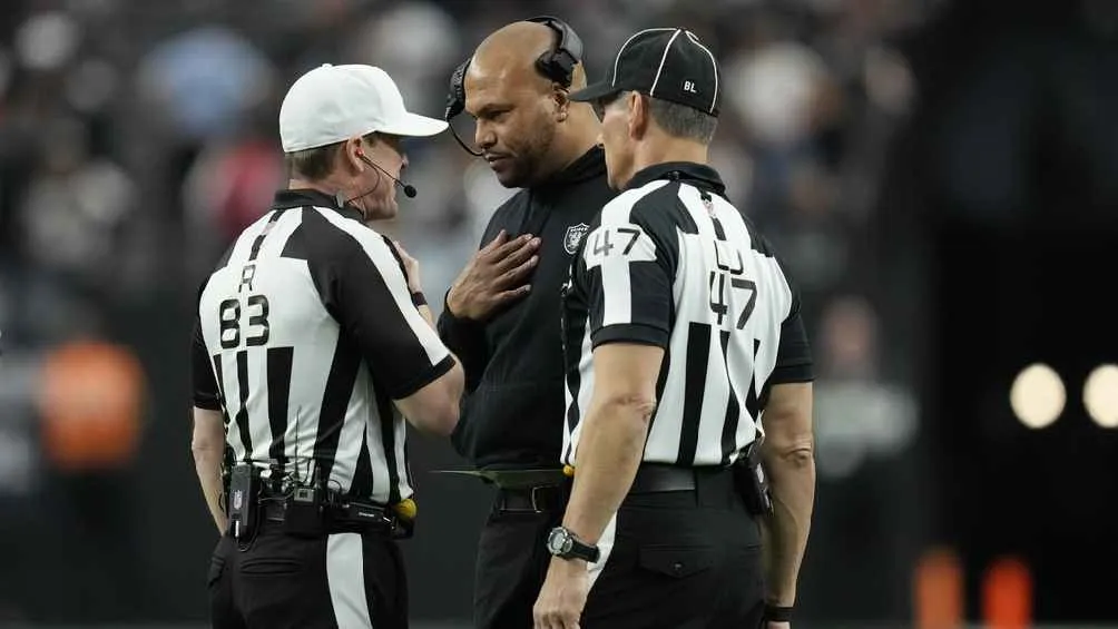 Piercer seguirá con los Raiders