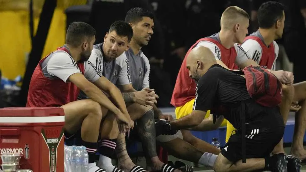 Los exBarcelona salieron de cambio