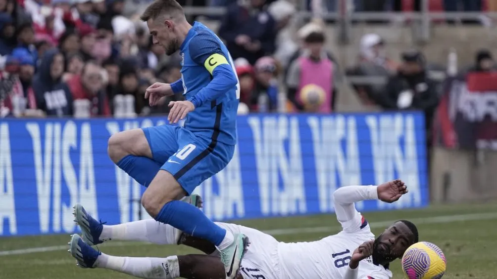 Estados Unidos cayó en duelo amistoso