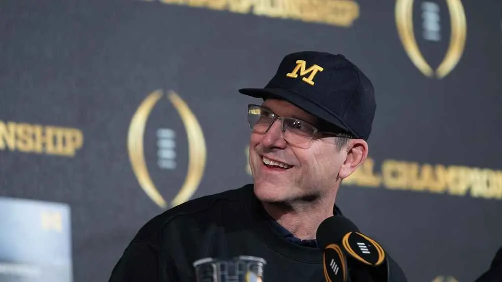 Harbaugh apunta a volver a la NFL