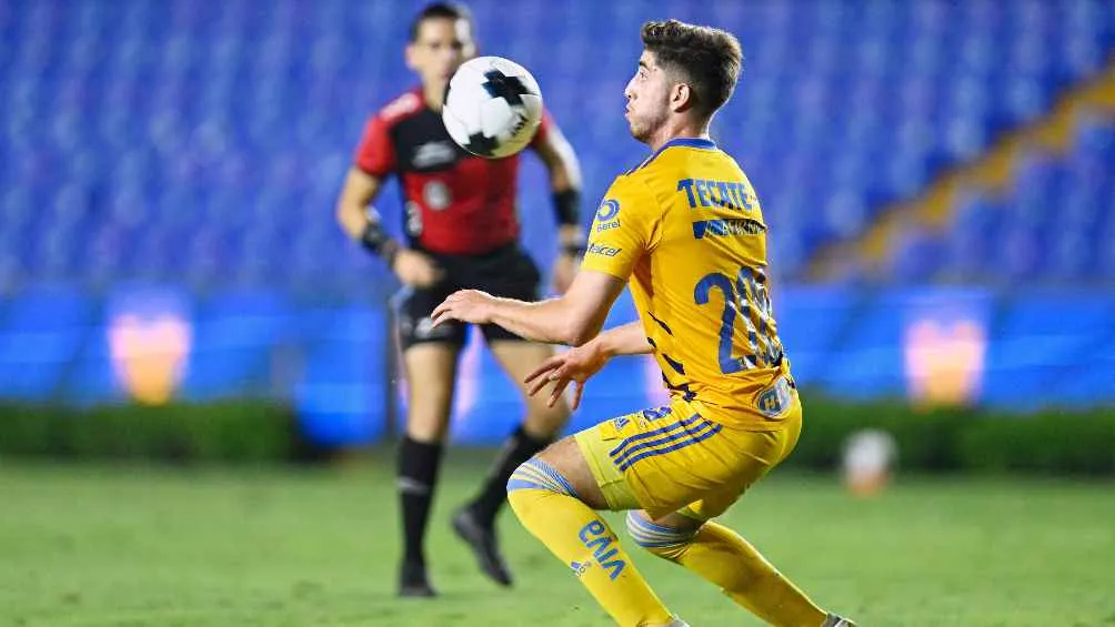 Logró debutar con el equipo felino