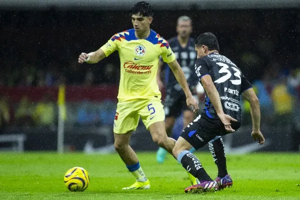 MEXSPORT Kevin Álvarez durante un partido