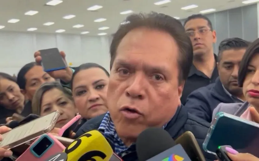 Atendiendo a los medios