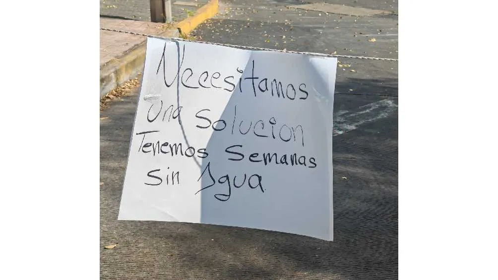 Vecinos de la alcaldía Miguel Hidalgo señalan que llevan un mes sin agua.