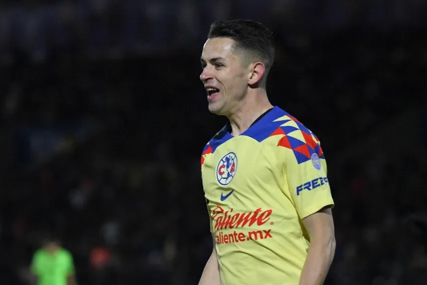 Fidalgo en celebración de gol vs Juárez