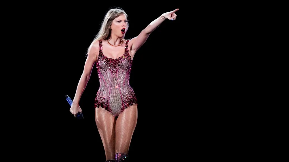 Taylor Swift durante un concierto