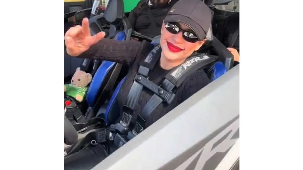 Hace unas semanas la alcaldesa presumió su auto todorreno con el que recorre su alcaldía.