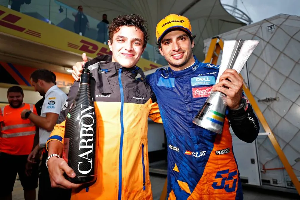 TWITTER: @F1 Norris y Carlos Sainz juntos en McLaren
