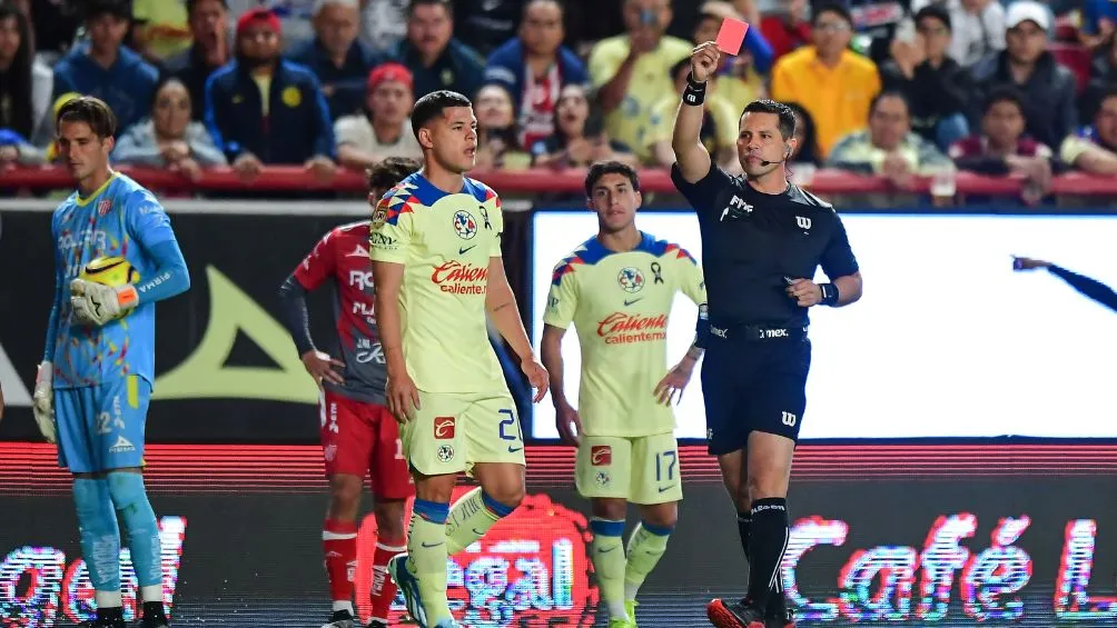 Momento en el que Sánchez se fue expulsado